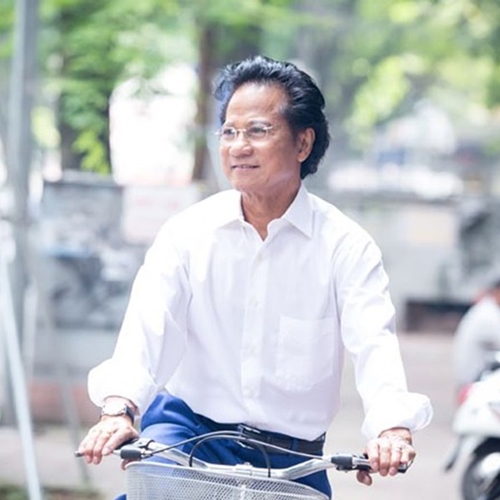 Chế Linh hát về Mẹ Lòng Mẹ 2 Đêm Không Tiếng Súng