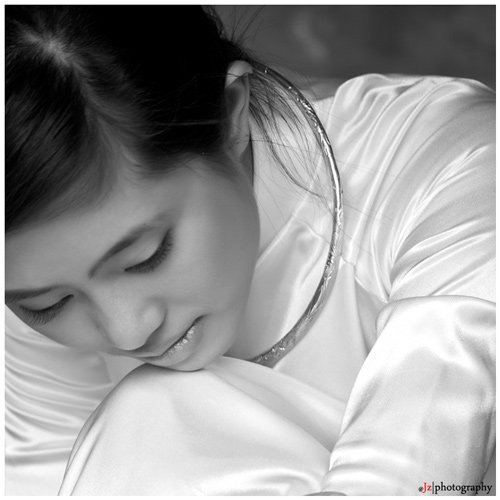 NGƯỜI XA NGƯỜI - Nhật Trường