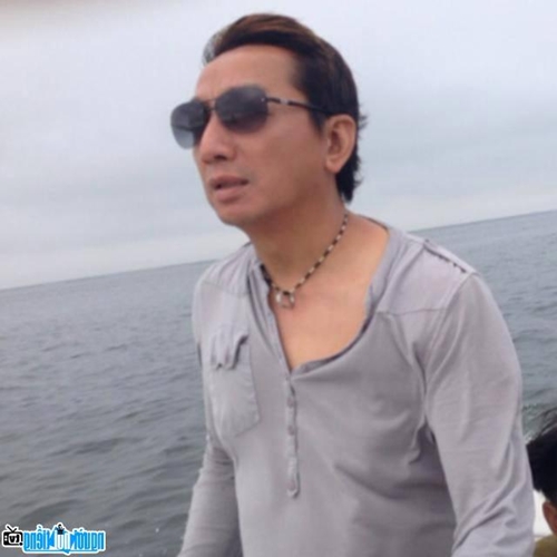 Tuổi Mẹ Những Ca Khúc Cảm Động Nhất Của Trường Vũ