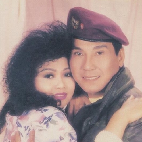 "Nắng Chiều" ca sĩ Hùng Cường (1972)