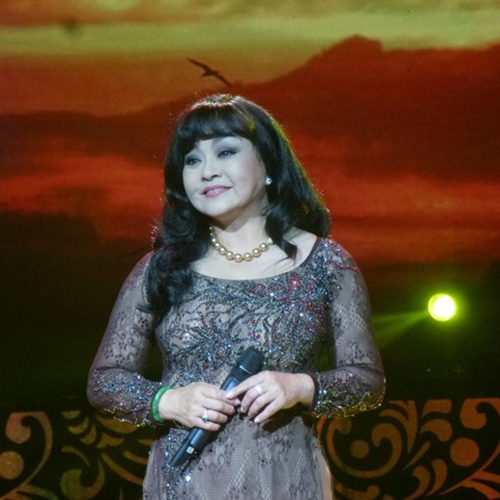 Hương Lan 2018 | Còn Thương Rau Đắng Mọc Sau Hè